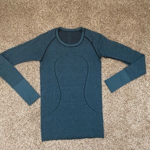 Lululemon Swiftly Tech Long Sleeve Top, Size 6